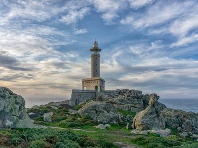 foto laxe_01_faro_nariga.jpg